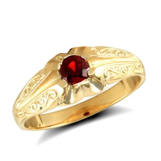 9ct Yellow Gold Gents Garnet Ring