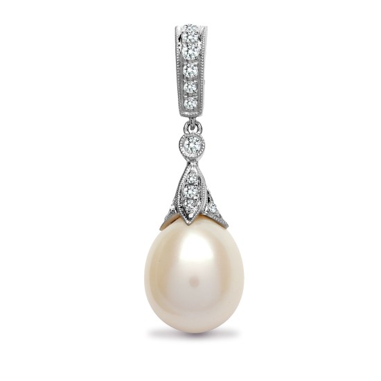 18ct White Gold Diamond And Pearl Pendant